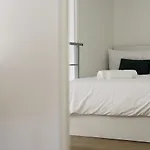 In Bed نابولي